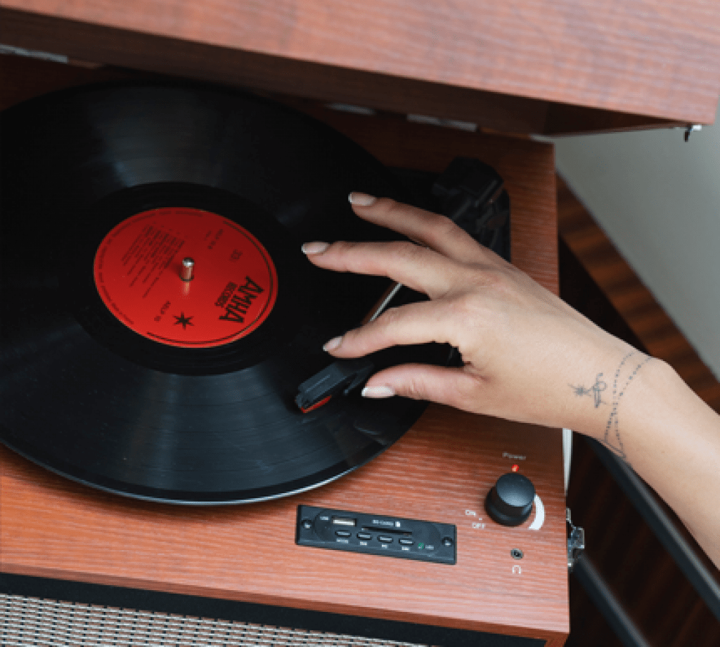 Extend the Grands Voyageurs experience with our playlist