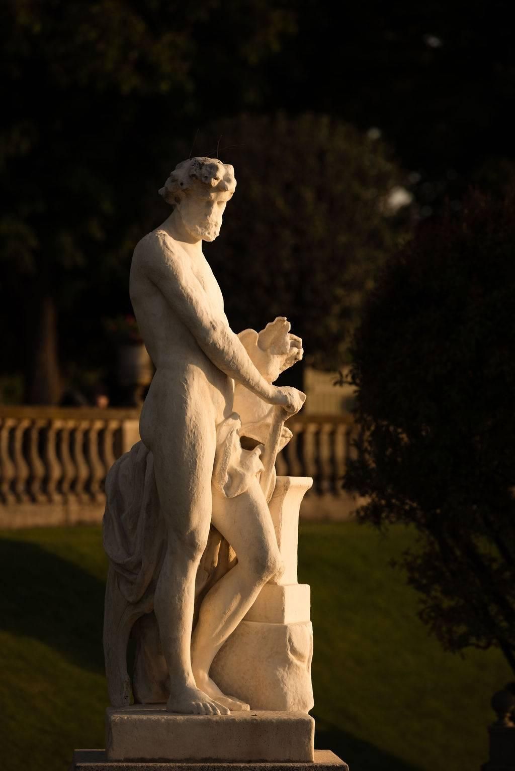 Explore Hidden Art Galleries and Museums Near Hôtel des Grands Voyageurs