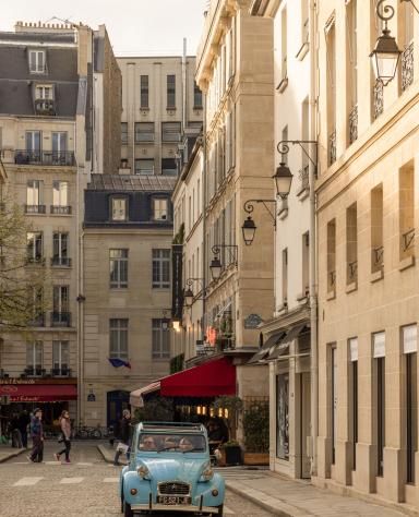 L'Hôtel des Grands Voyageurs: enjoy a Parisian summer on the Left Bank