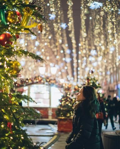 Paris Christmas Magic: Your 2025 Guide to Markets, Lights, and Window Displays