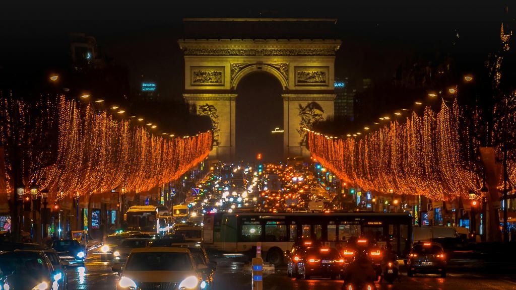 Paris Christmas Magic: Your 2025 Guide to Markets, Lights, and Window Displays